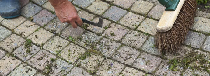 Comment nettoyer une terrasse naturellement, même si elle est très sale ?